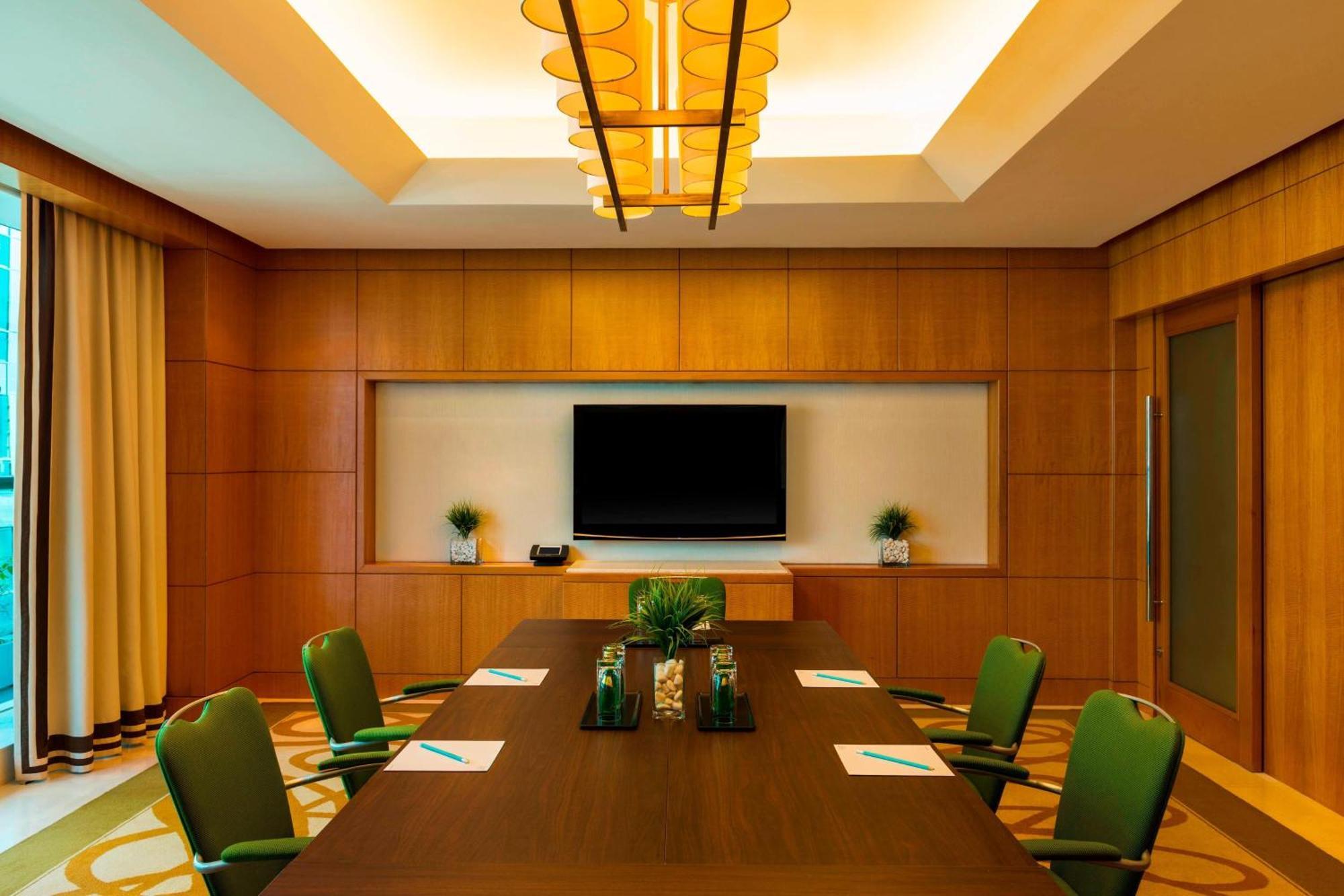 Four Points By Sheraton Sheikh Zayed Road Dubai Exterior photo